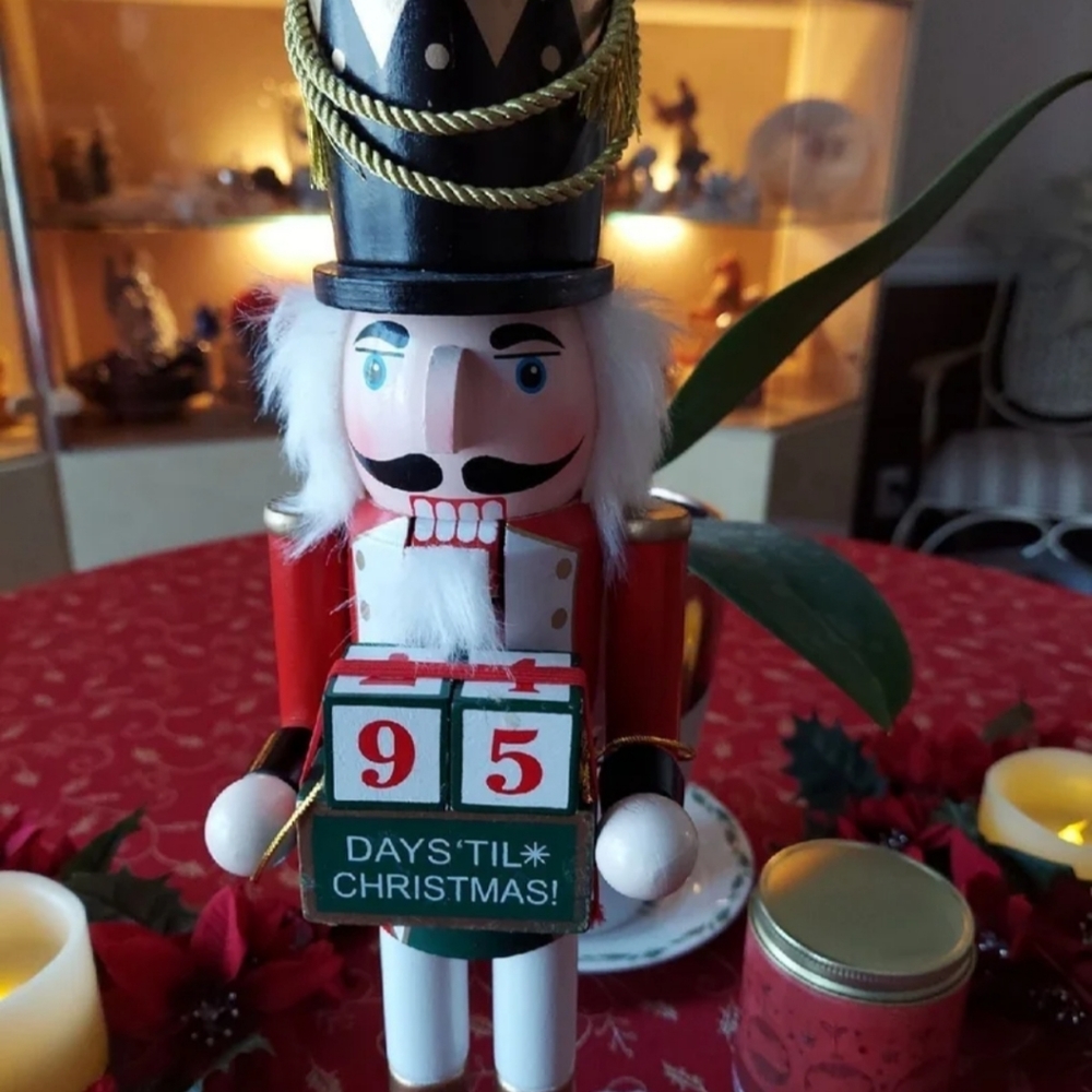 Advent Soldier Christmas Wooden Nutcracker Counts Up to 95 days NWT RETIRED 2023